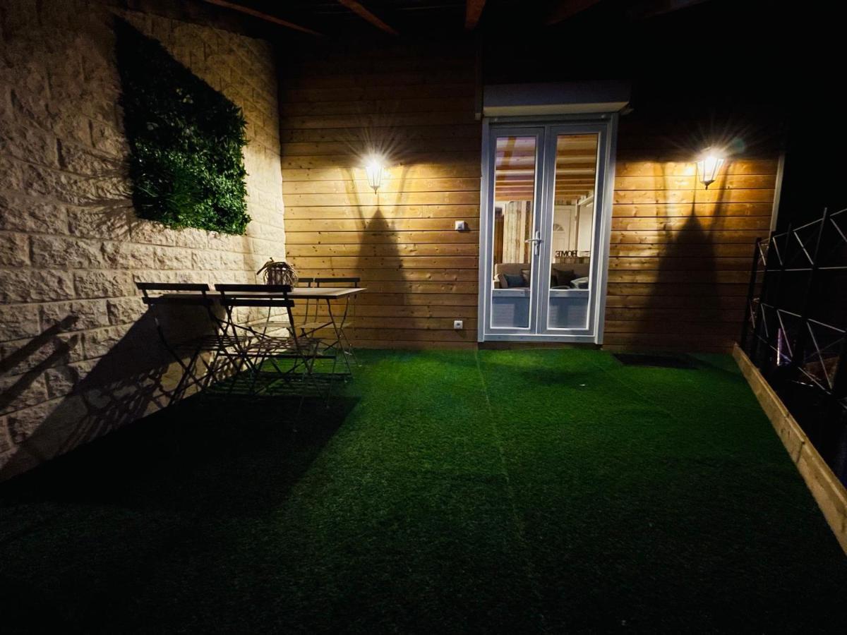 Le Nid D'Amour 2Pers / Wifi / Sauna Уссен Экстерьер фото