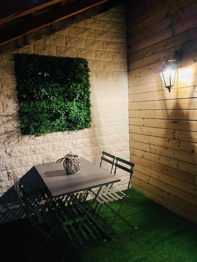 Le Nid D'Amour 2Pers / Wifi / Sauna Уссен Экстерьер фото