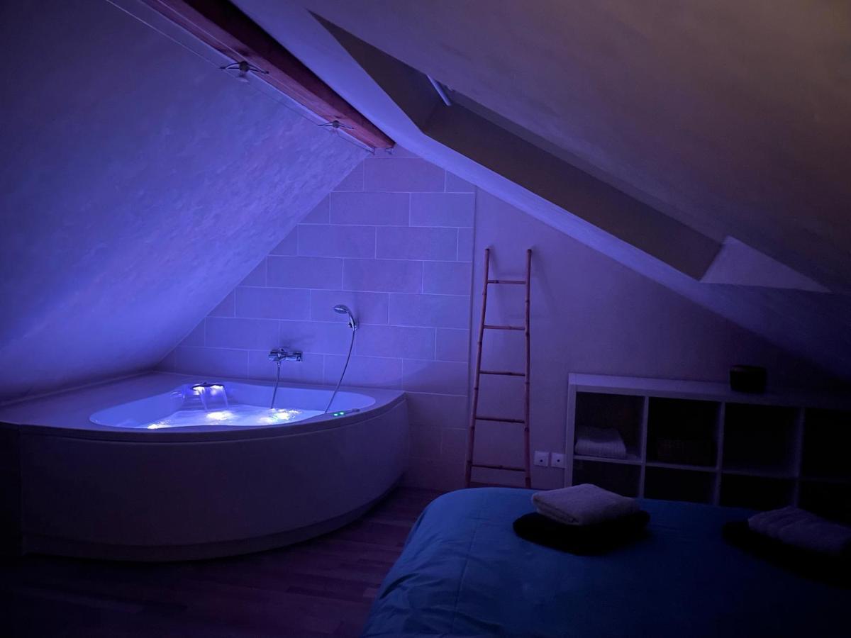 Le Nid D'Amour 2Pers / Wifi / Sauna Уссен Экстерьер фото